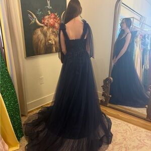 Chic Backless Navy Dress